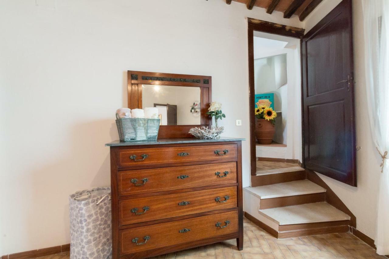 Apartamento Art Rebus Tower In Tuscany Radda in Chianti Exterior foto