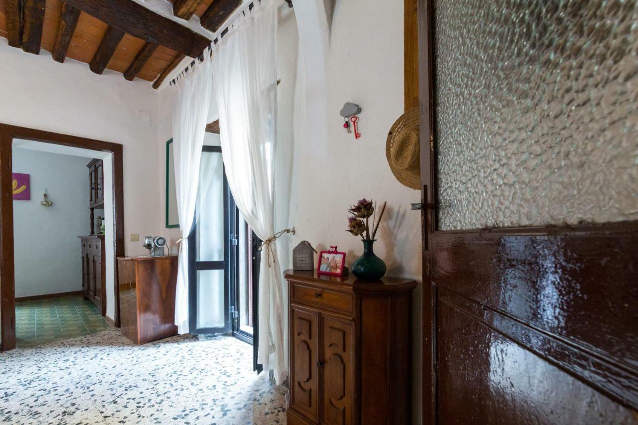 Apartamento Art Rebus Tower In Tuscany Radda in Chianti Exterior foto