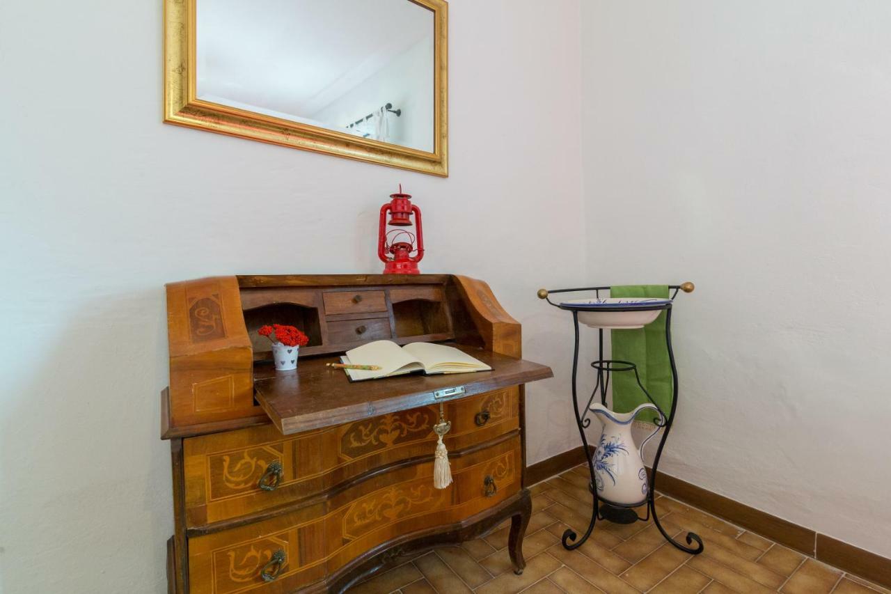 Apartamento Art Rebus Tower In Tuscany Radda in Chianti Exterior foto
